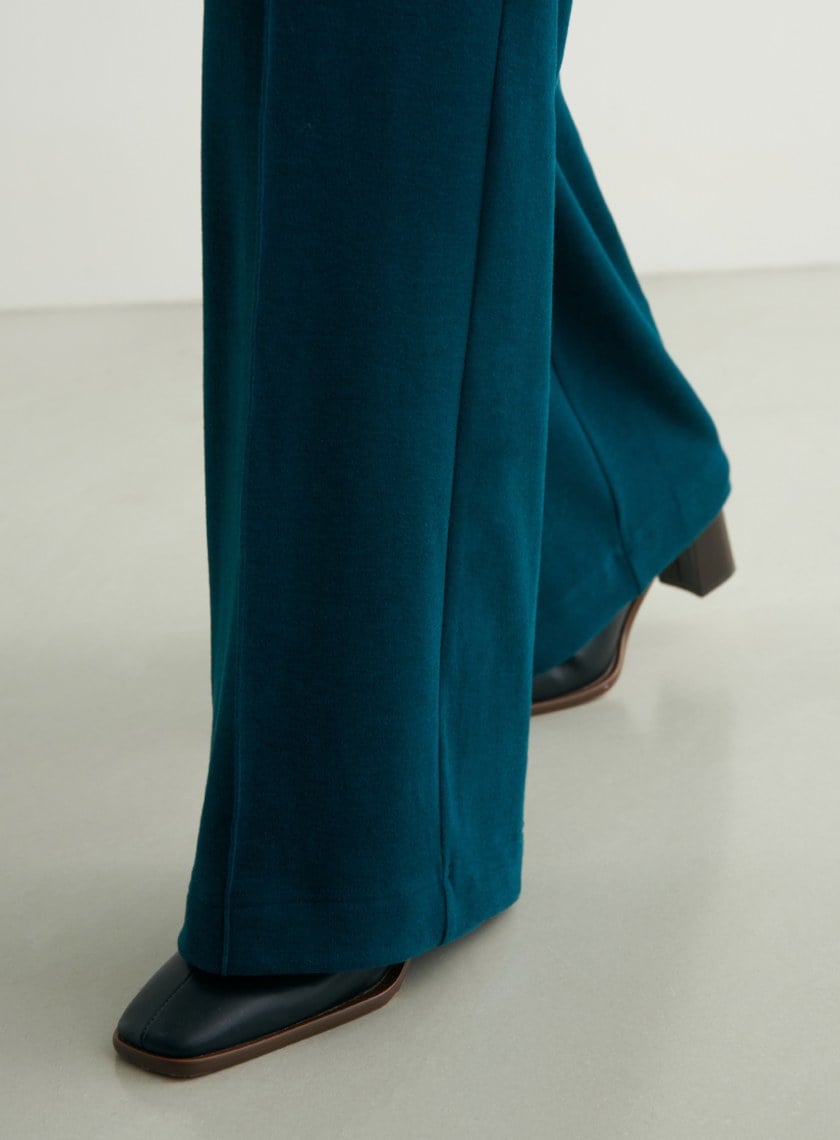 輕暖感舒適落地寬褲